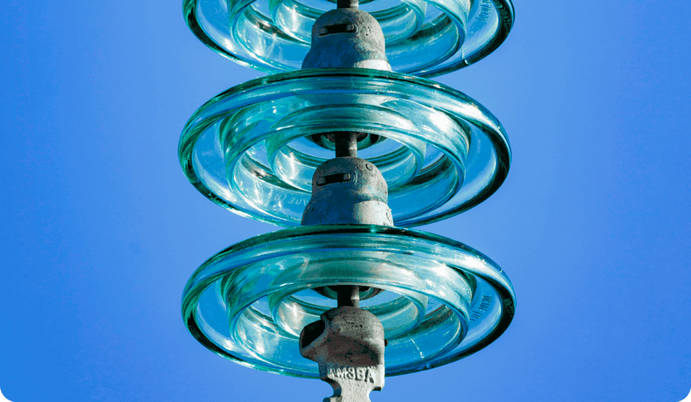 Стеклянный изолятор